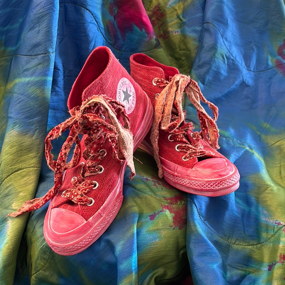 Chuck Taylor Converse All Star Hi-Tops, Red, Size 7